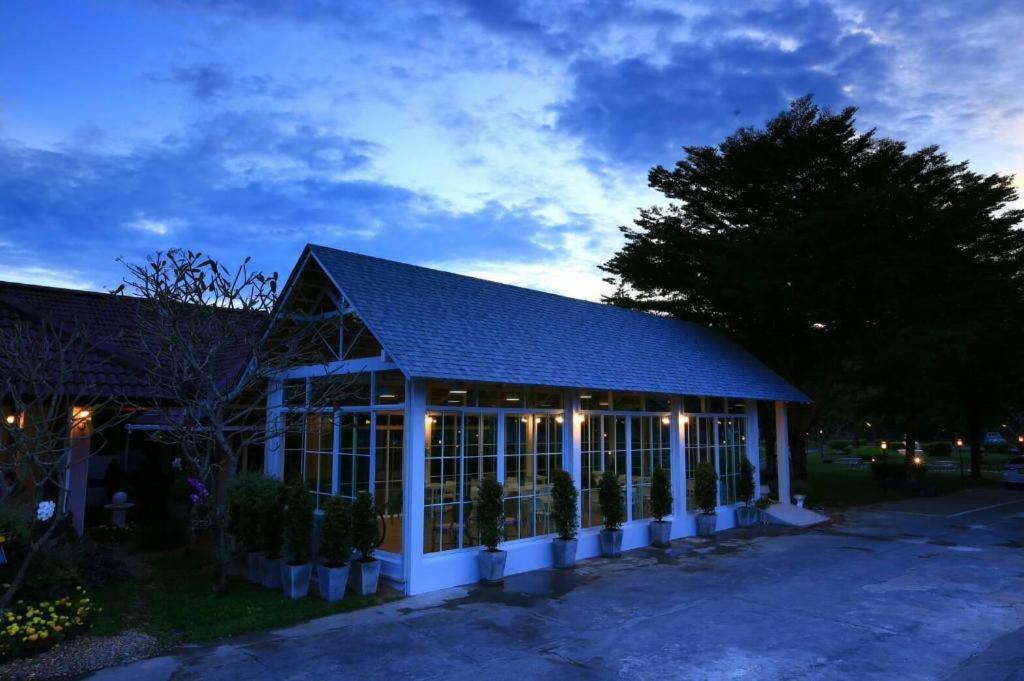 Amarin Resort Chiang Rai Bagian luar foto